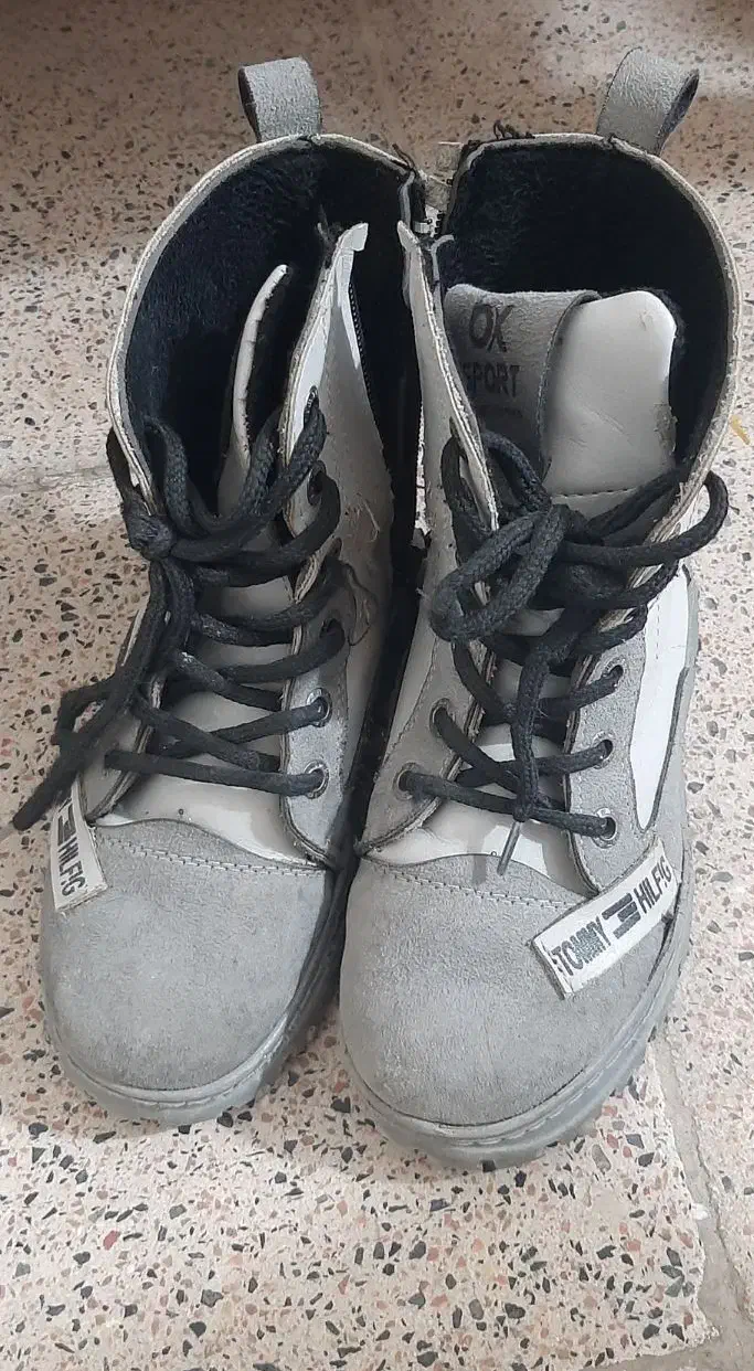 پوتین پسرونه|کیف، کفش، کمربند|مرند, |دیوار