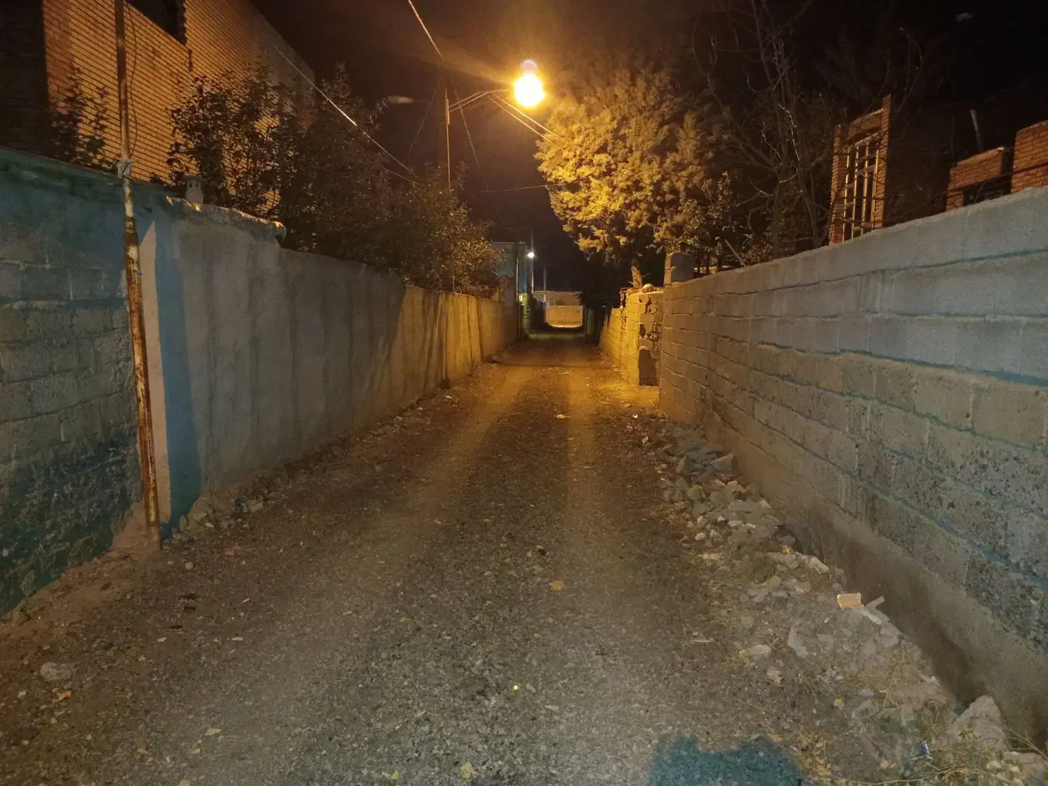 یک باب ساختمان ویلایی حیاط دار سند دار|فروش خانه و ویلا|اسلام آباد, |دیوار