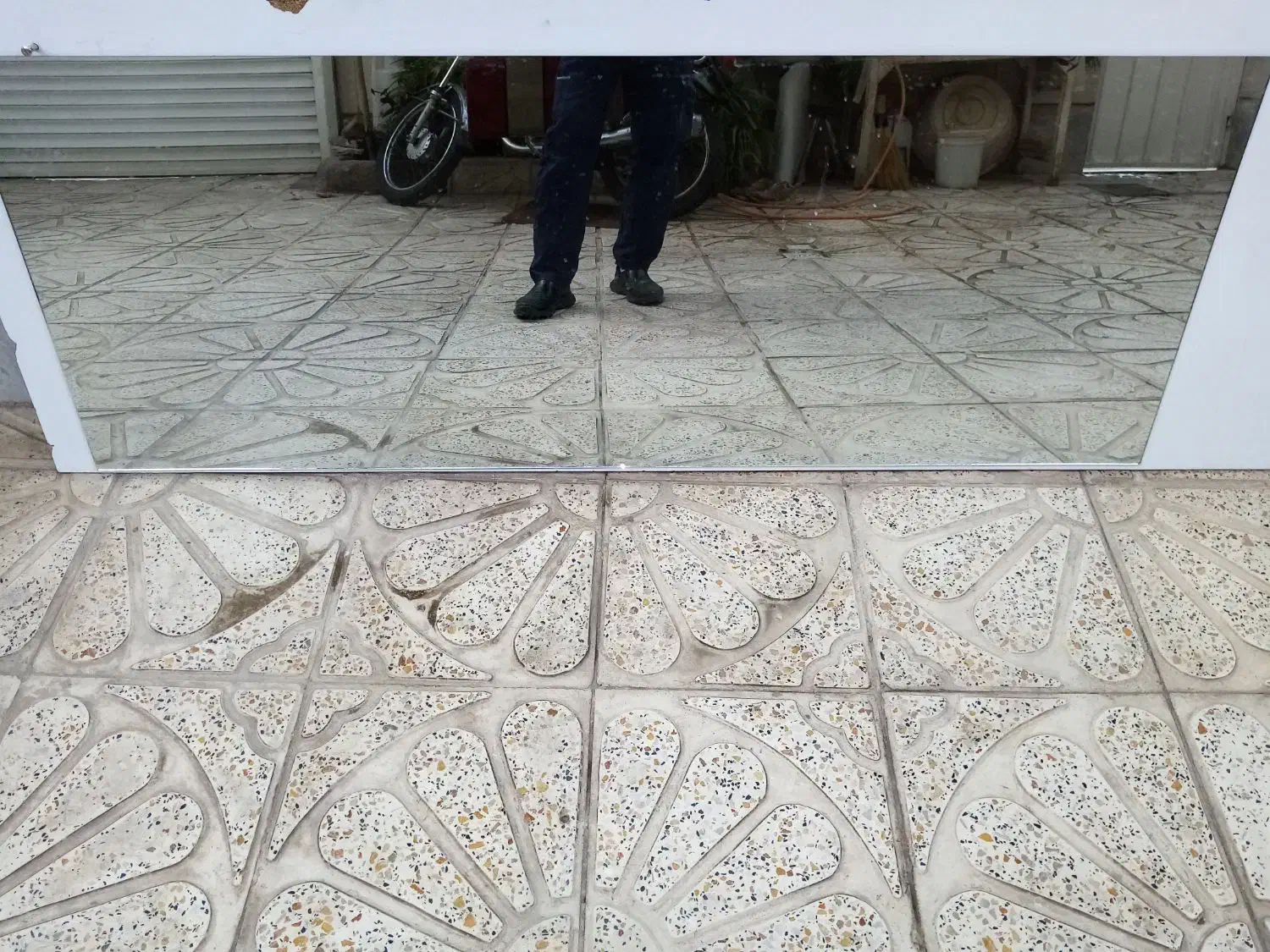 آینه قدی|آینه|قزوین, |دیوار