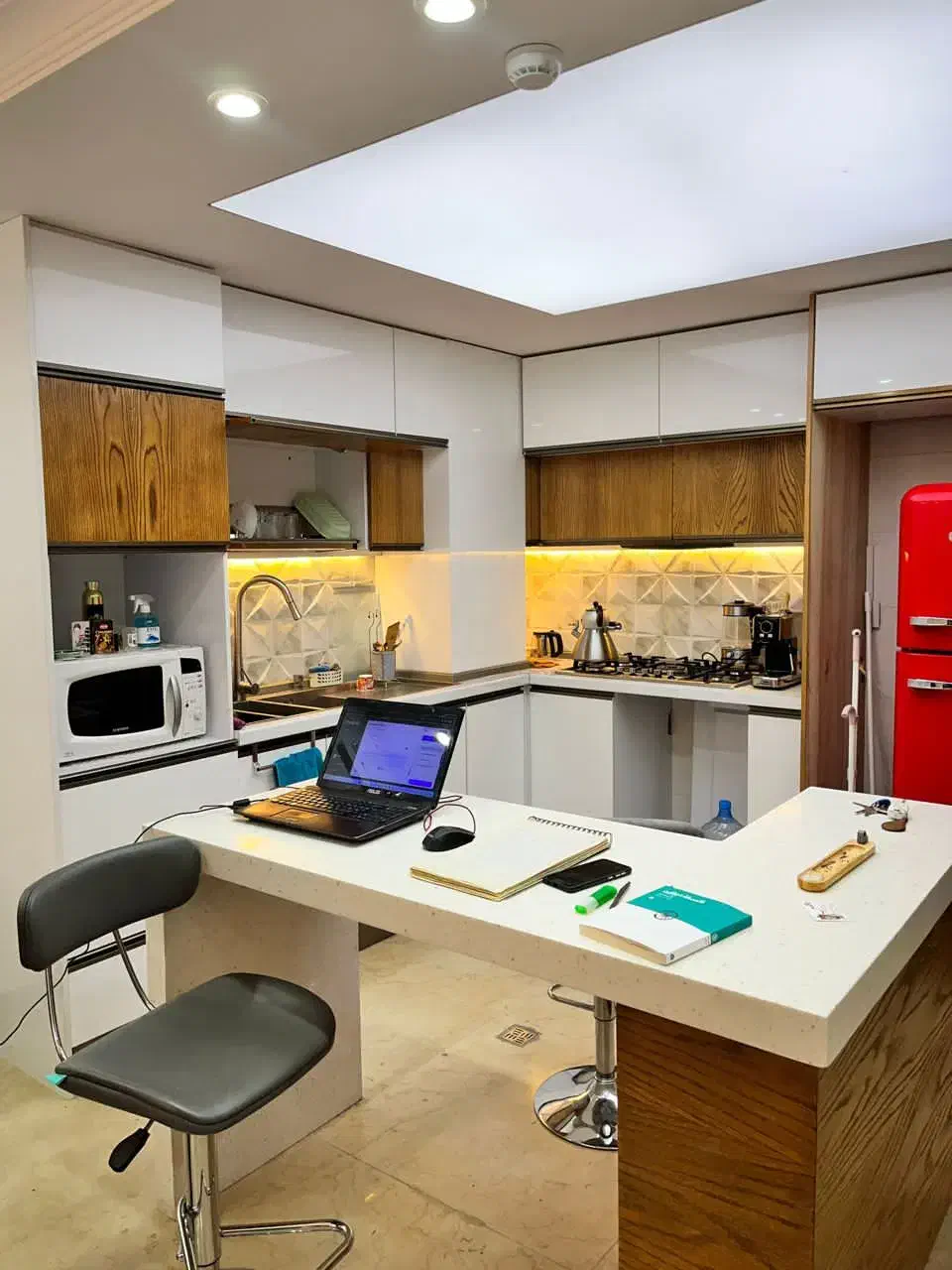 واحد ۸۰ متری فول امکانات ۲ خواب واقع در فردوسی|اجارهٔ آپارتمان|شاهین‌شهر, فردوسی|دیوار