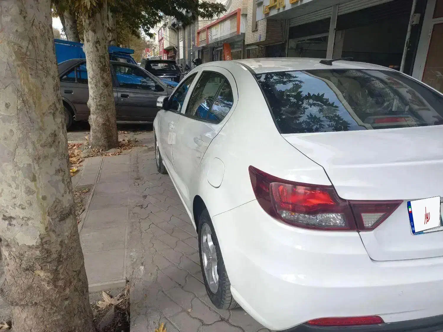 شاهین مدل۱۴۰۲بدون سانروف|خودرو سواری و وانت|بروجرد, |دیوار