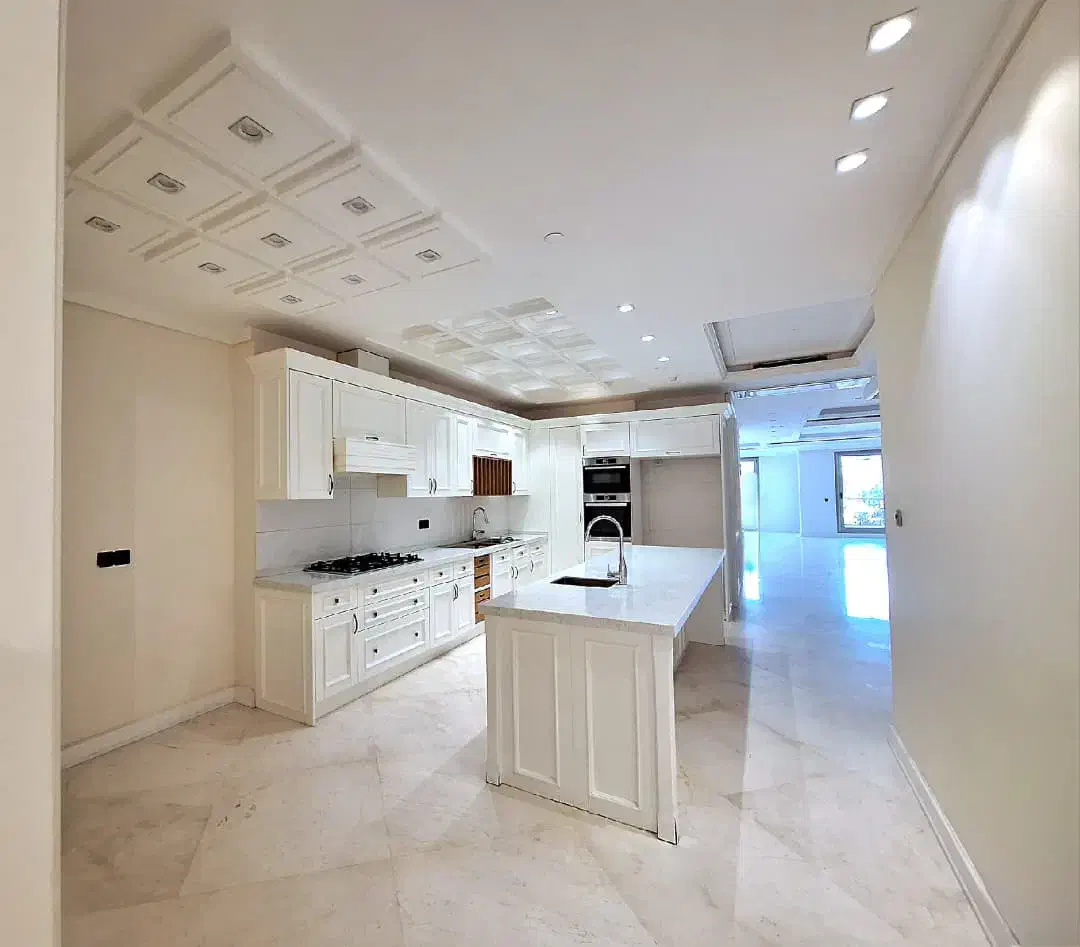 ولنجک /زیر سیزدهم/کلید نخورده /۱۲۰ متر/ فول مشاعات