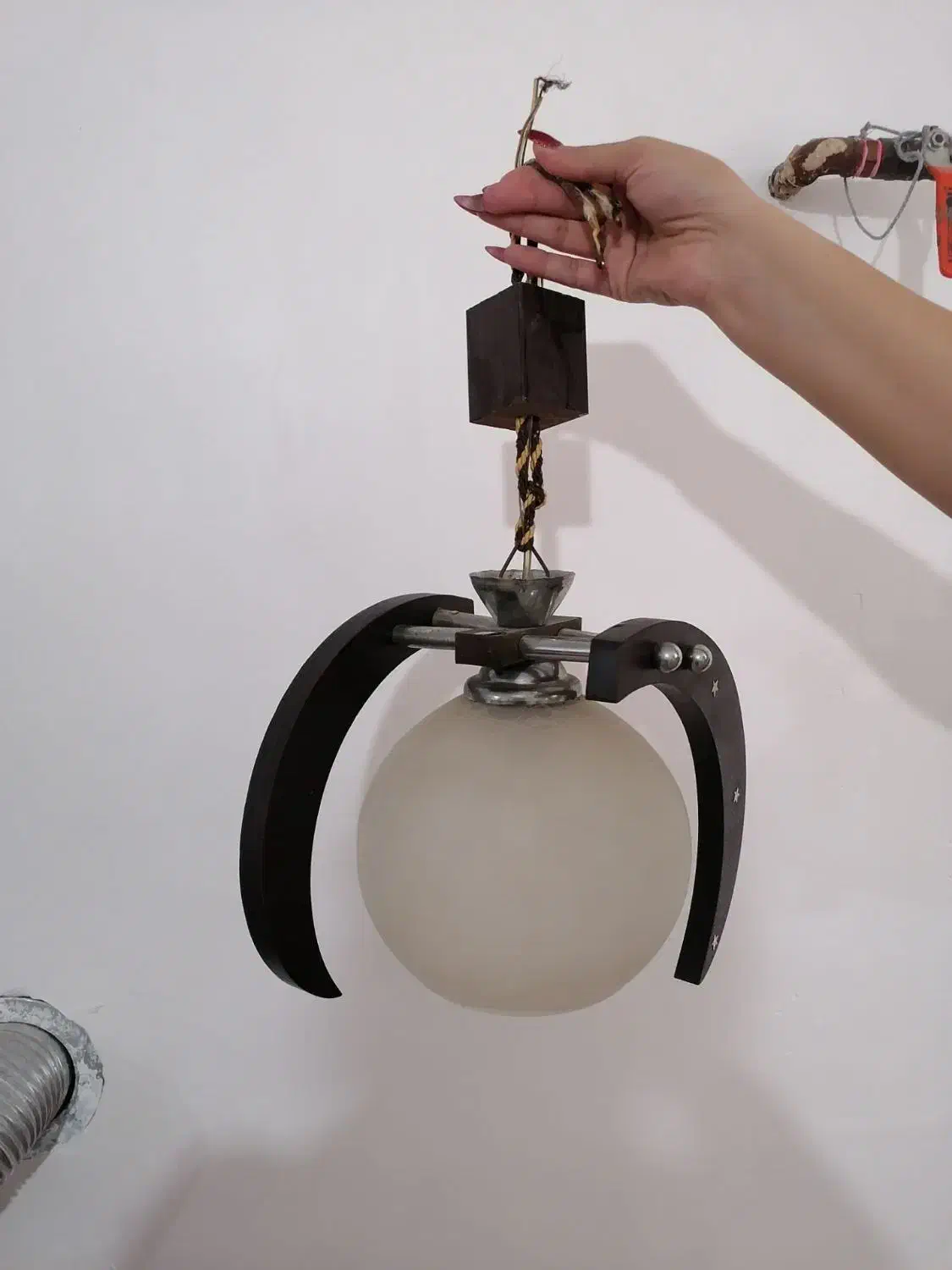 لوستر|لوستر و چراغ آویز|صدرا-فارس, فاز ۱|دیوار