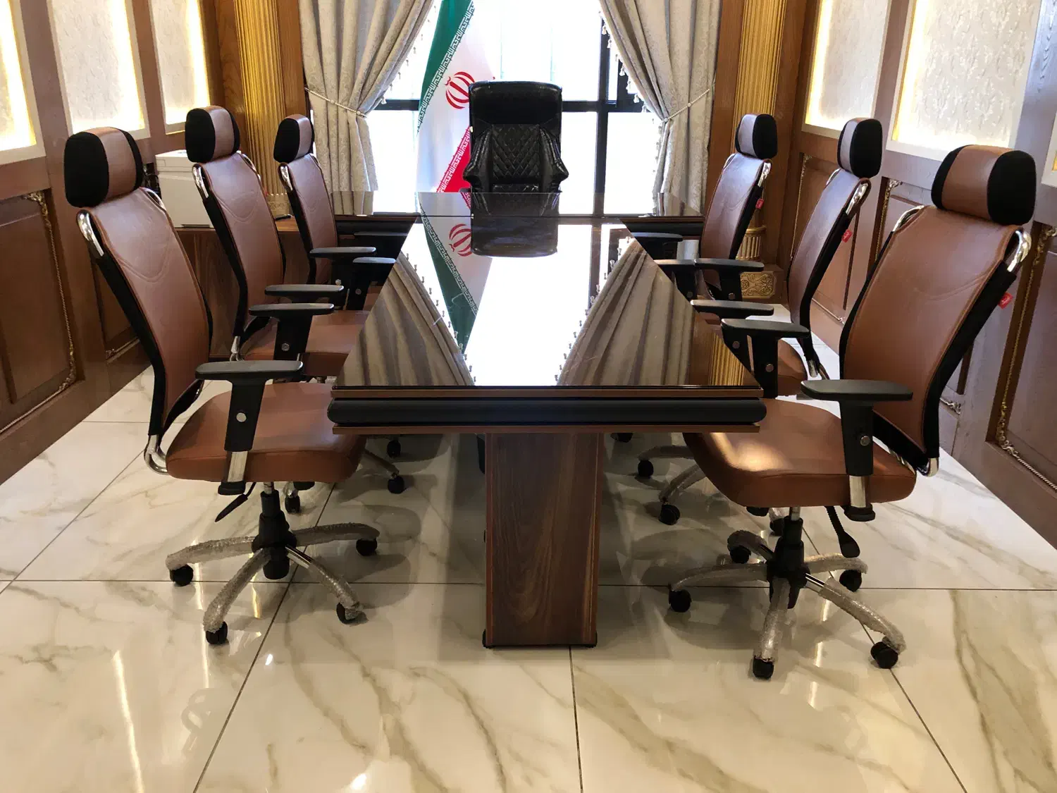 ست مدیریت وکنفرانس۶نفره/درحدنو/شیک/کامل|مبلمان اداری|تهران, تجریش|دیوار