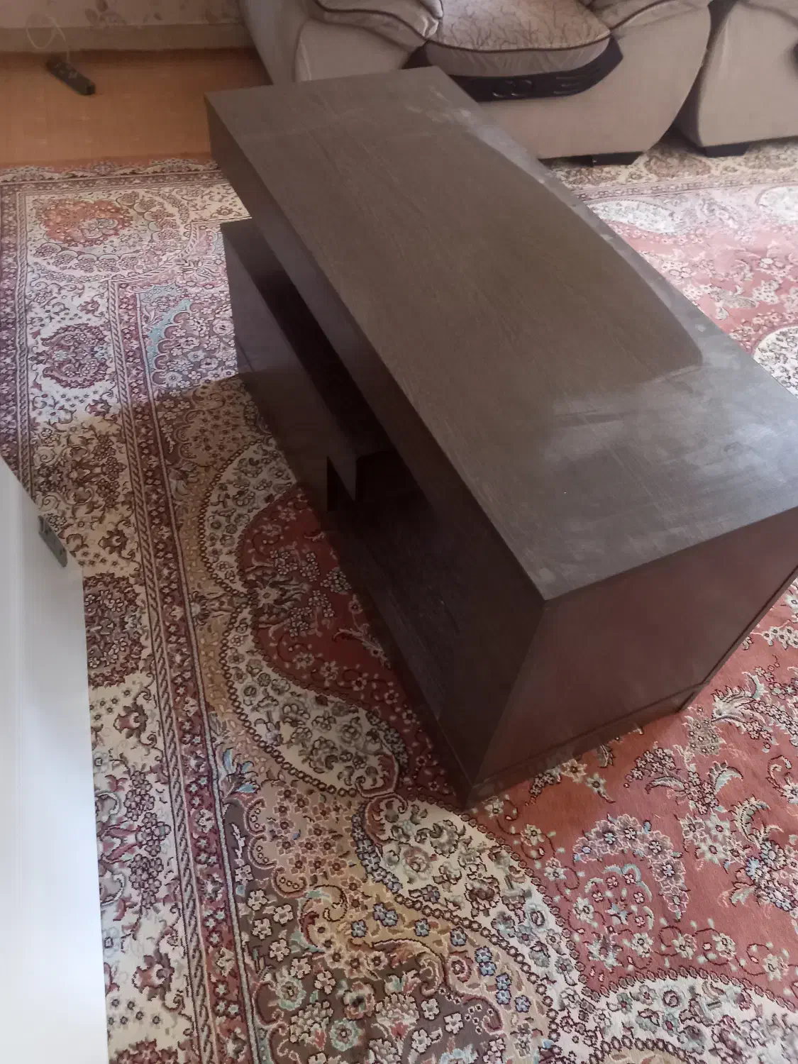 میز تلویزیون چوبی در حد نو قهوه ای پررنگ|میز تلویزیون|قم, پردیسان|دیوار