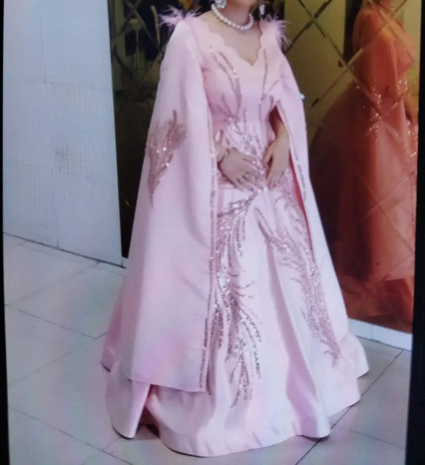 اجاره پیراهن عقدوحنابندون|لباس|سلماس, |دیوار