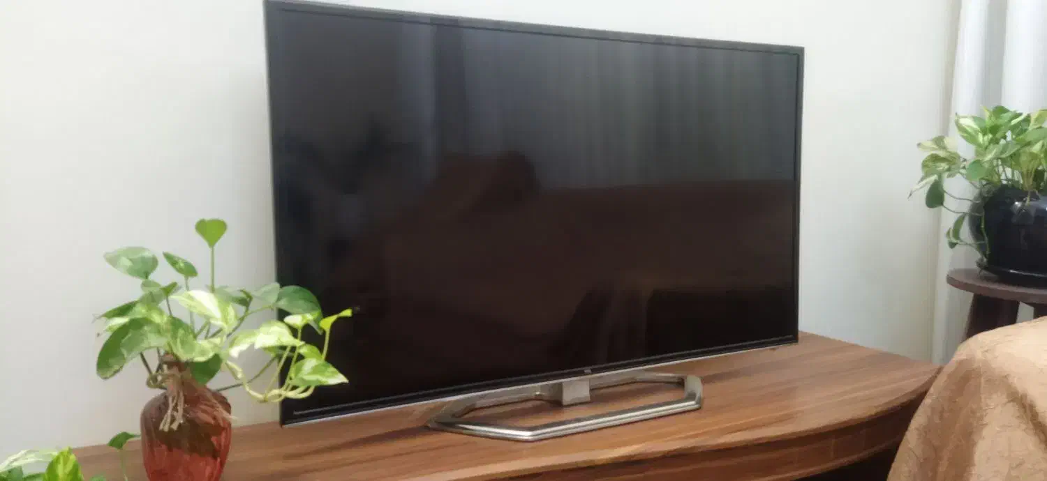 تلویزیون40 اینچ TCL|تلویزیون و پروژکتور|قزوین, |دیوار