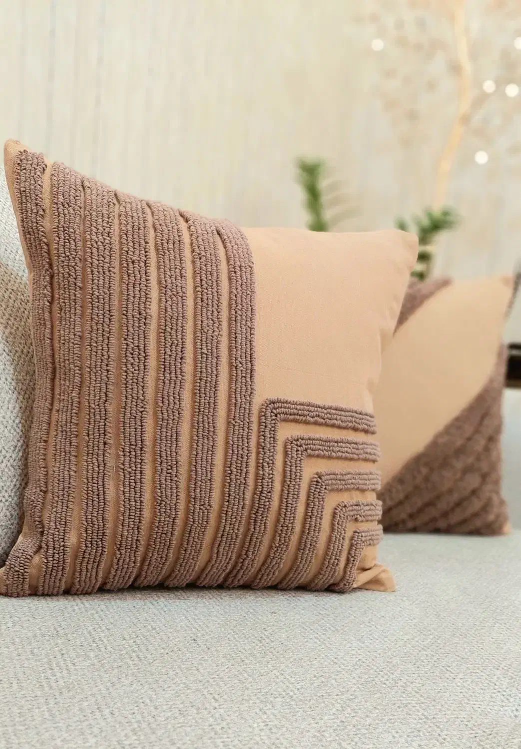 کاور کوسن پانچدوزی و مخملی شده با دست|رختخواب، بالش، پتو|اهواز, گلستان|دیوار