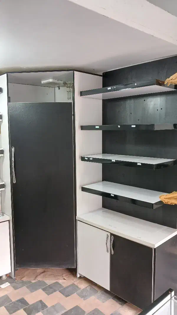 فروش قفسه وویترین لباس|فروشگاه و مغازه|سورک, |دیوار