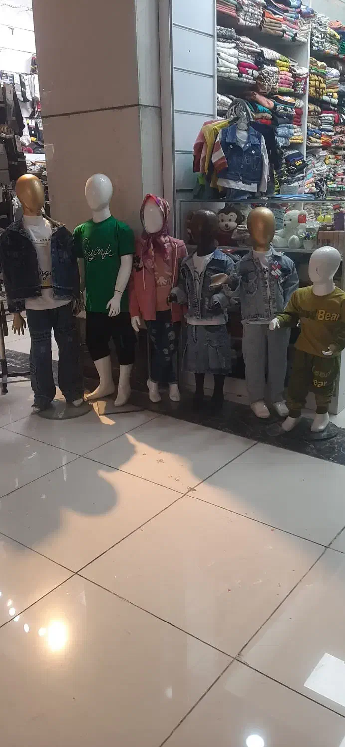 فروش مانکن ودکور مغازه فوری|فروشگاه و مغازه|قم, ارم|دیوار
