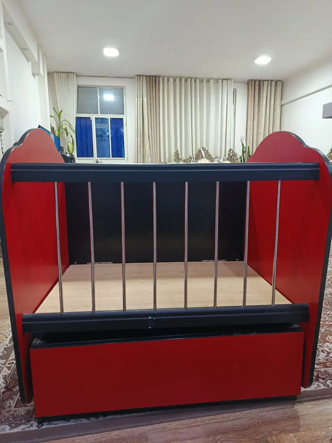 تخت و گهواره|تخت و سرویس خواب|مسجد سلیمان, |دیوار