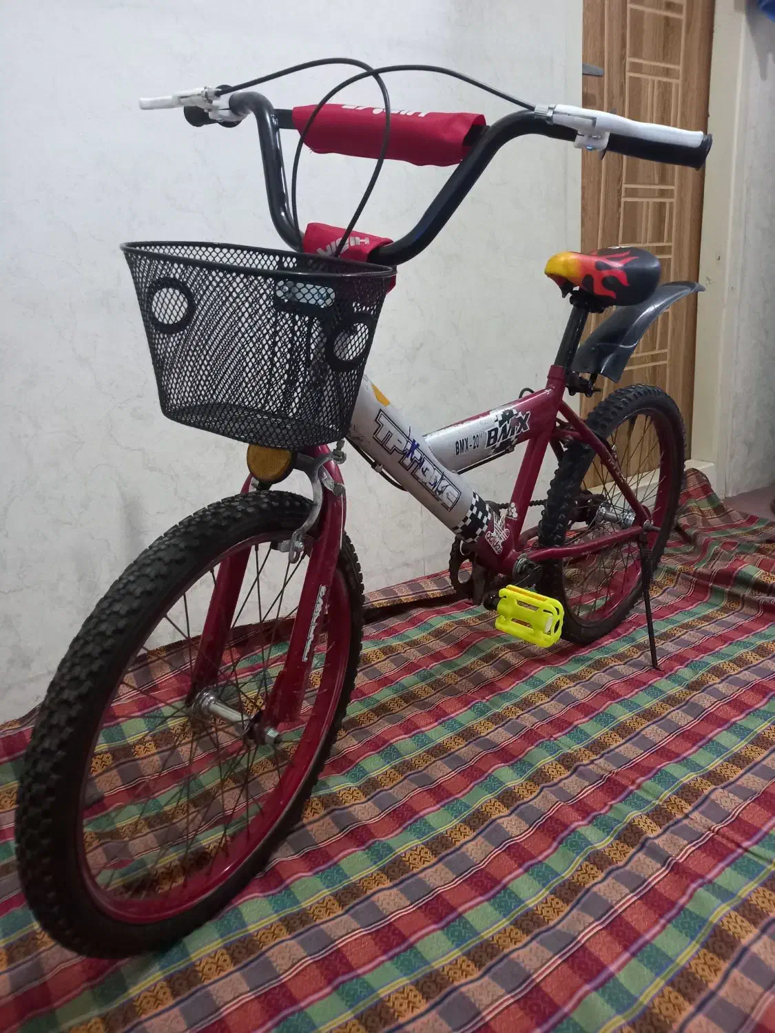 دوچرخه سایز ۲۰ خیلی شیک|دوچرخه، اسکیت، اسکوتر|یزد, |دیوار