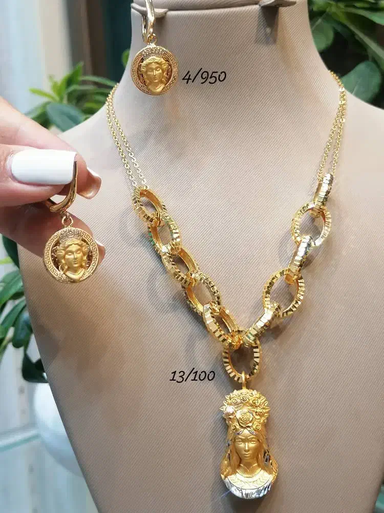 سرویس خودکاری.تراش.ورساچ.هیرادطلا نو اقساط|جواهرات|شیراز, شاهچراغ|دیوار