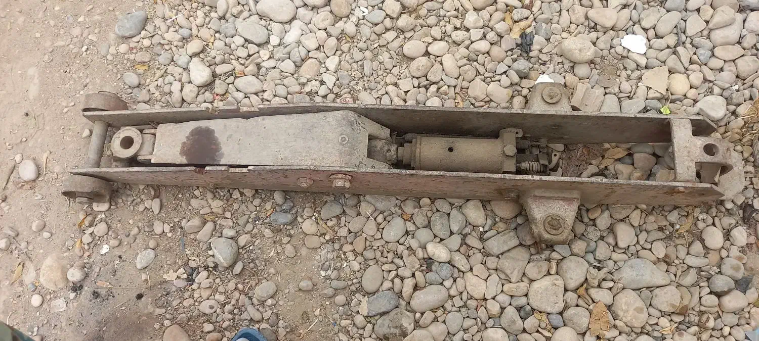 جک سوسماری|ابزارآلات|گنبد کاووس, |دیوار