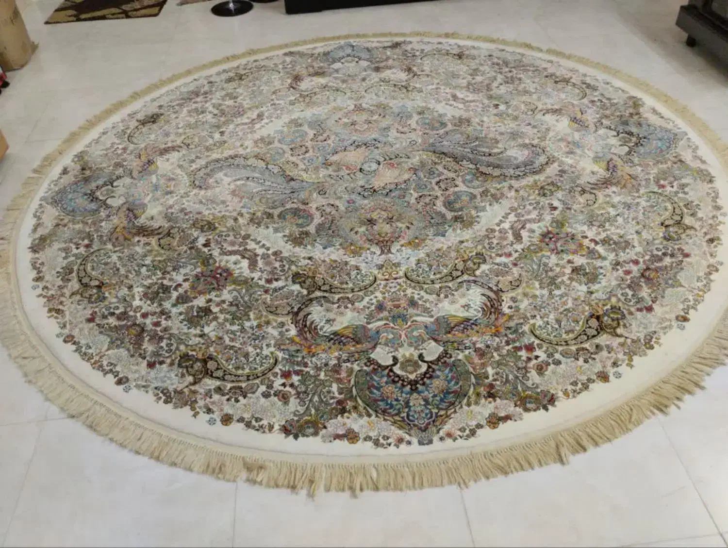 فرش گرد. 3در3.  9متری|فرش|مشهد, شهید احمدی روشن|دیوار