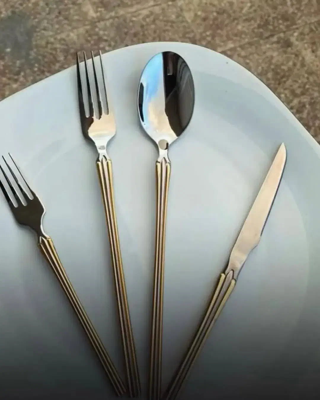 سرویس قاشق و کارد و چنگال کفگیر ملاقه یونیک|ظروف سرو و پذیرایی|تبریز, |دیوار