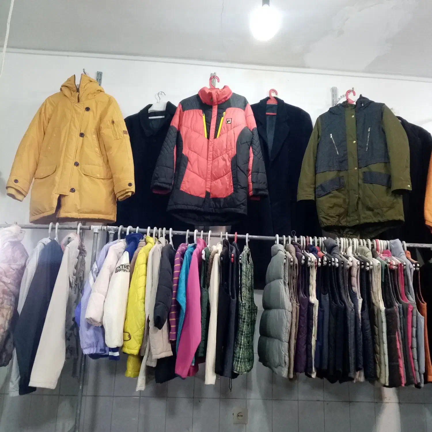 کاپشن|لباس|قوچان, |دیوار