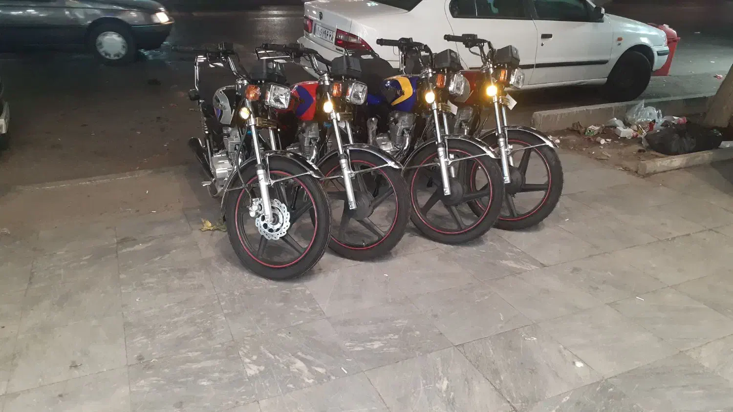 موتورهندا۱۲۵و۲۰۰مدل۴۰۴خشک.نقدواقساط.ومعاوضه|موتورسیکلت|هشتگرد, شهرک ریحانه|دیوار