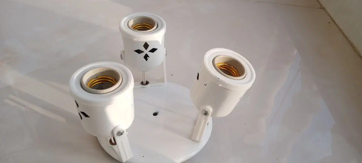 سر پیچ سقفی دو شاخه و سه شاخه|لوستر و چراغ آویز|رشت, بازار|دیوار