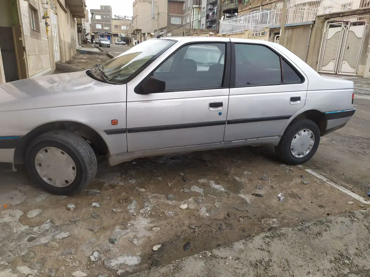 405 مدل 84|خودرو سواری و وانت|سقز, |دیوار