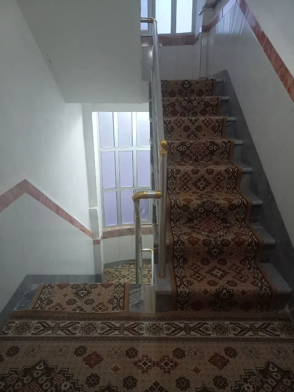 طبقه زیر زمین که ۴تا پله داره وبر خیابان هست|فروش آپارتمان|آذرشهر, |دیوار