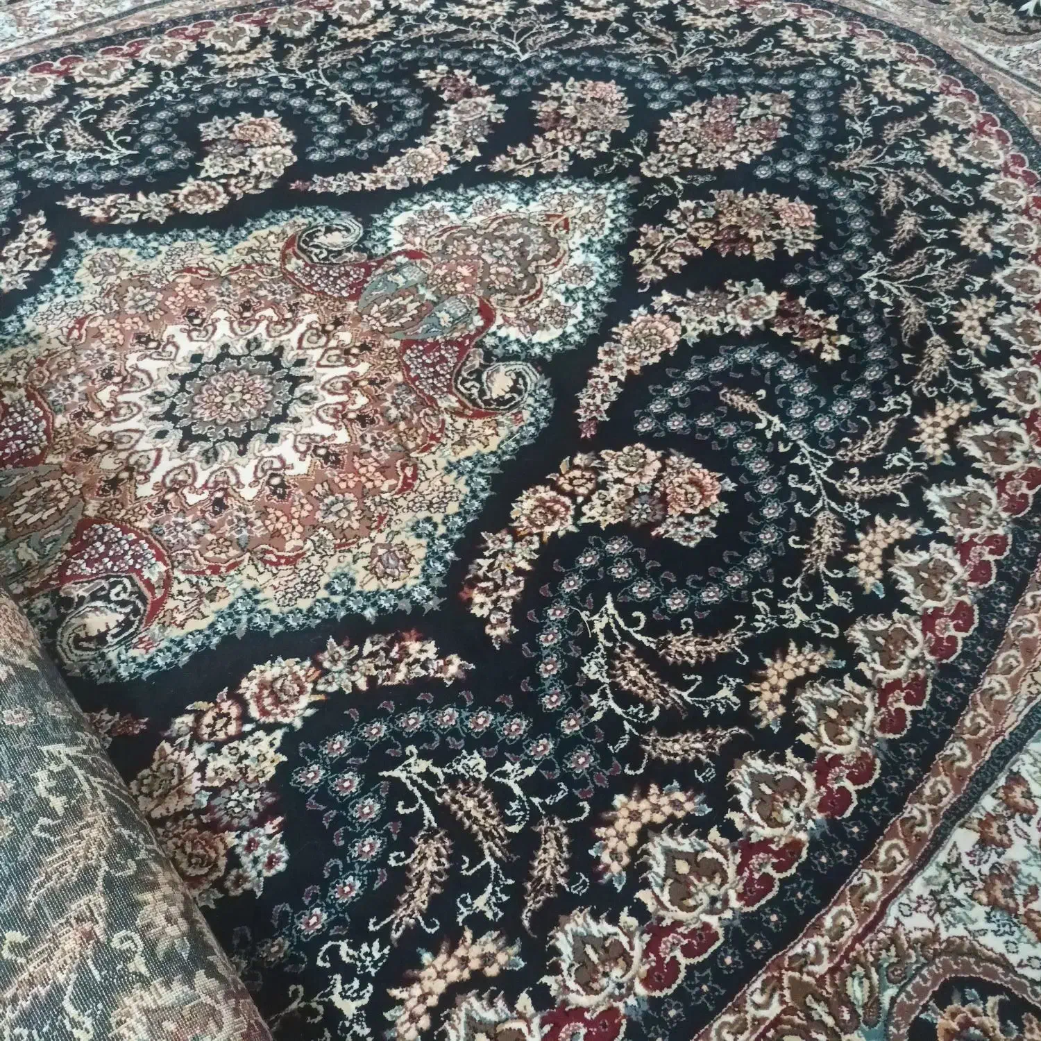 فرش ۶ متری|فرش|رشت, بوسار|دیوار