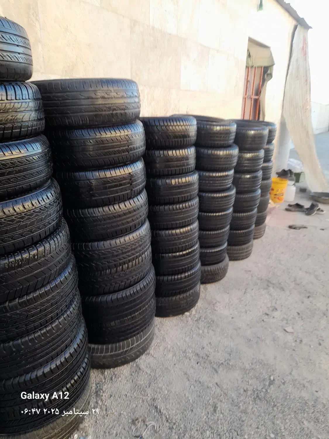 لاستیک استوک فروشی.بصورت عمده وتکی|قطعات یدکی و لوازم جانبی|رودهن, |دیوار