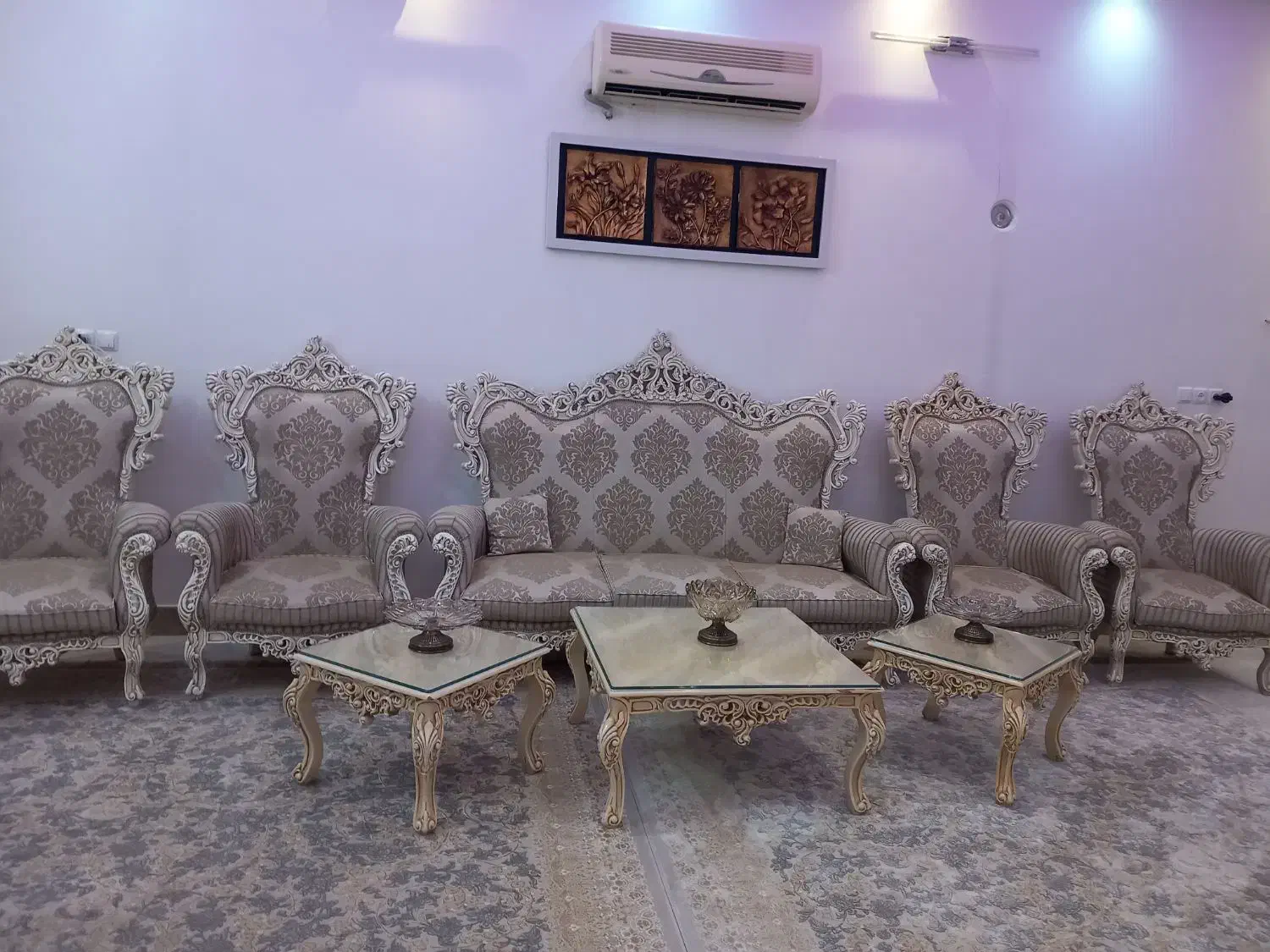 مبل استیل ۹ نفره|مبلمان خانگی و میز عسلی|قم, نخودی|دیوار