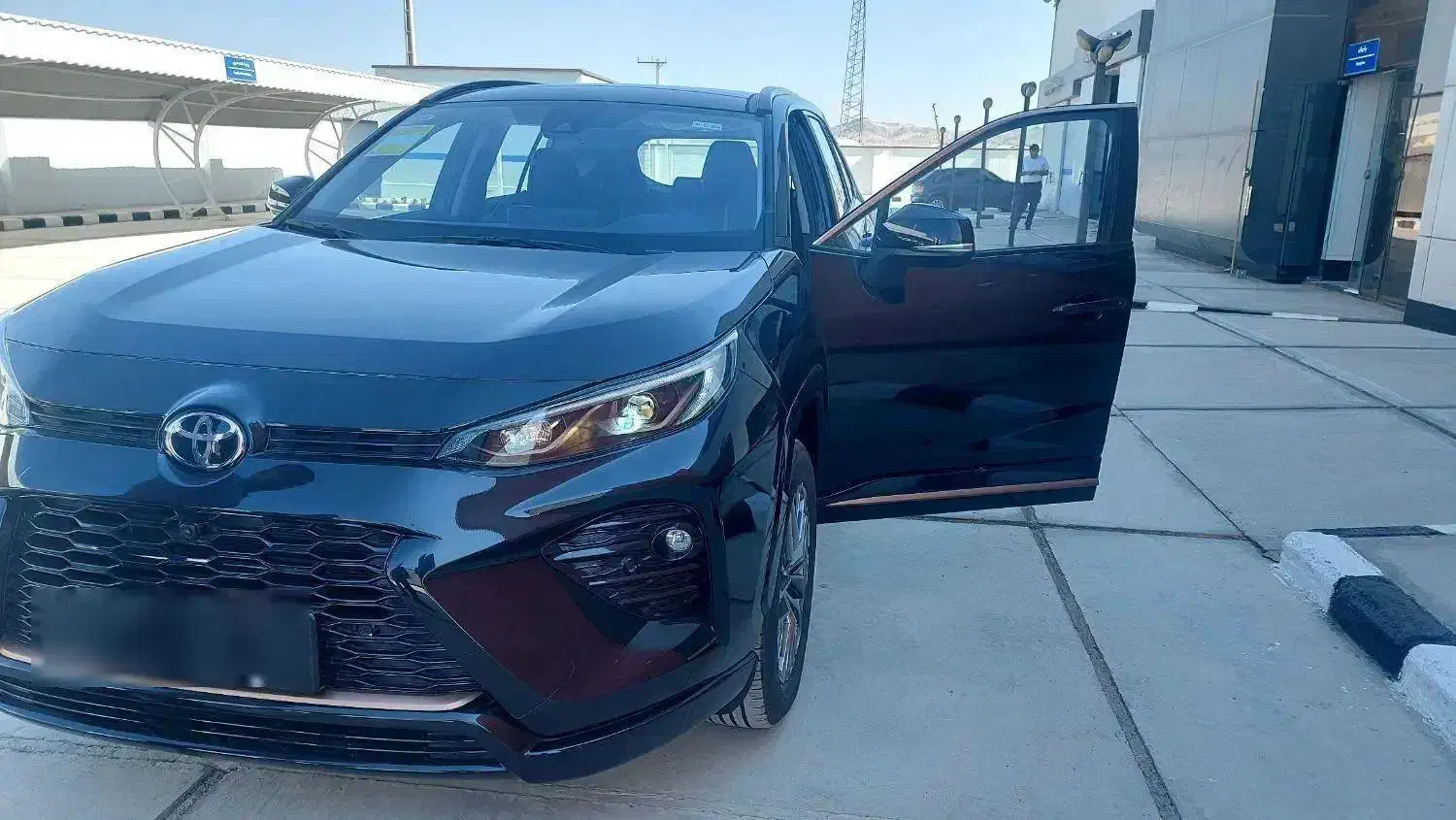 تویوتا وایلدلندر مشکی خشک|خودرو سواری و وانت|زاهدان, |دیوار