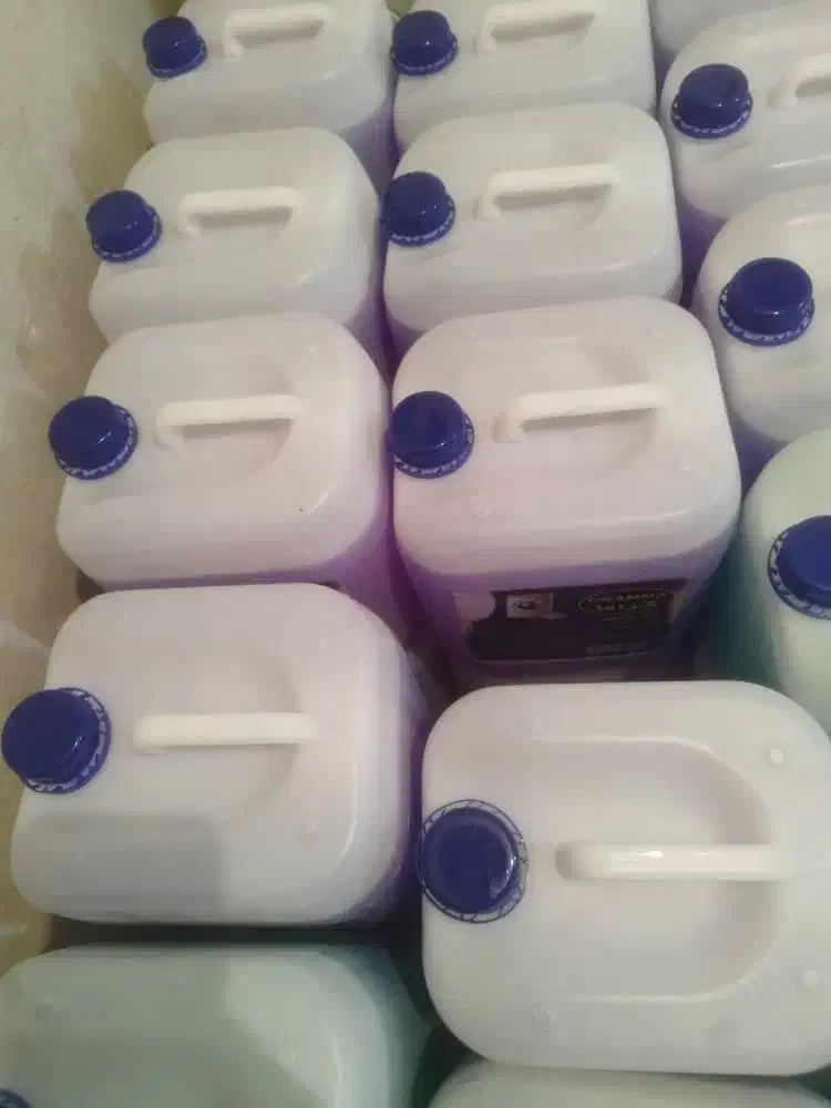 مایع لباسشویی 10 لیتری|مواد شوینده و دستمال کاغذی|گرگان, |دیوار