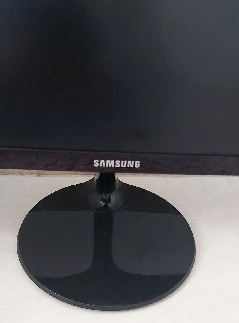 مانیتور سامسونگsamsung|رایانه رومیزی|چهارباغ, |دیوار