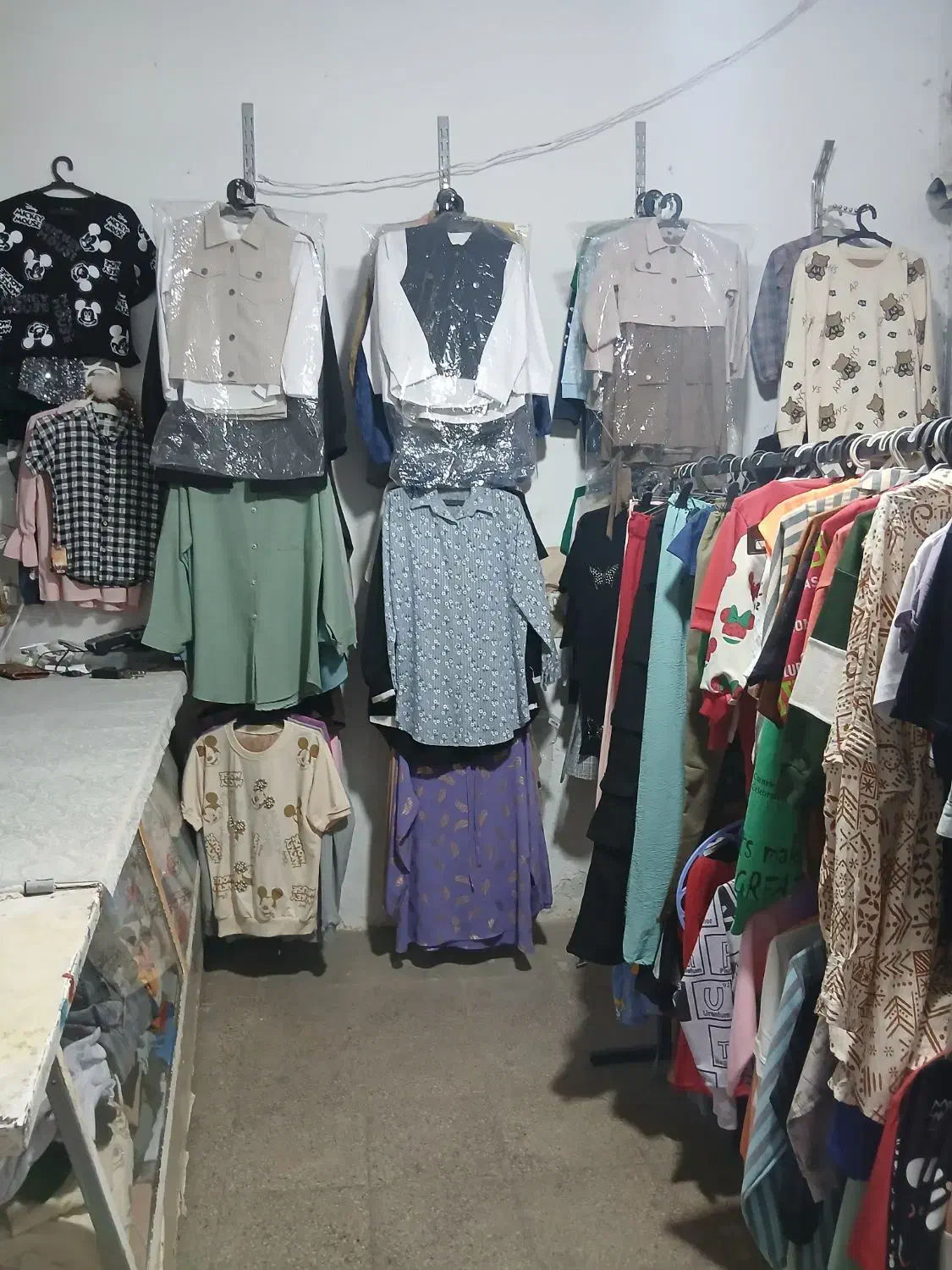 پوشاک زنانه و بچگانه|لباس|شیروان (خراسان), |دیوار