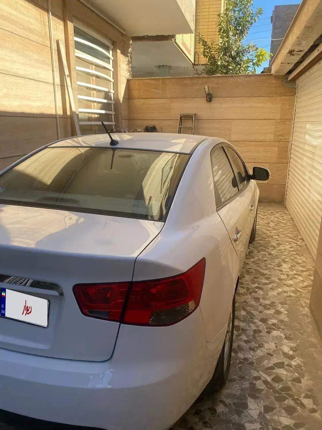 سراتو ۲۰۰۰ مونتاژ اتوماتیک نیمه آپشن ۱۳۹۵|خودرو سواری و وانت|کرمان, |دیوار