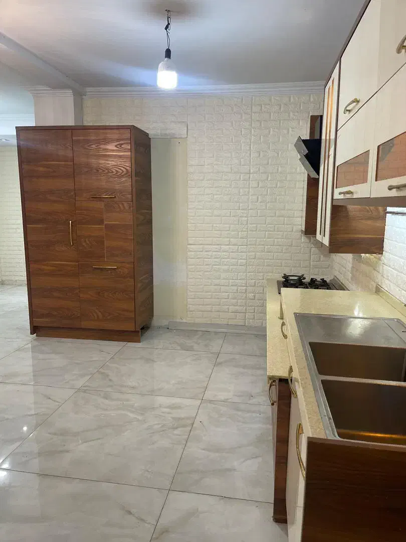 آپارتمان ۱۲۲ متر ۲ خواب بلوار ۲۴ متری