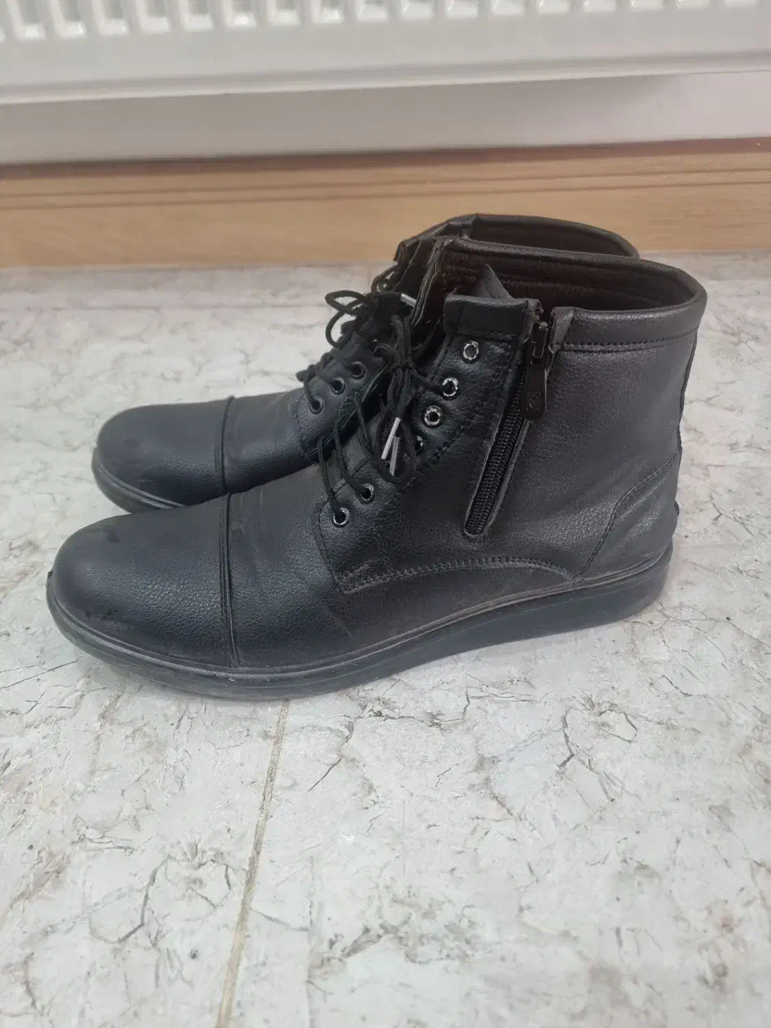 نیم بوت|کیف، کفش، کمربند|الوند, |دیوار