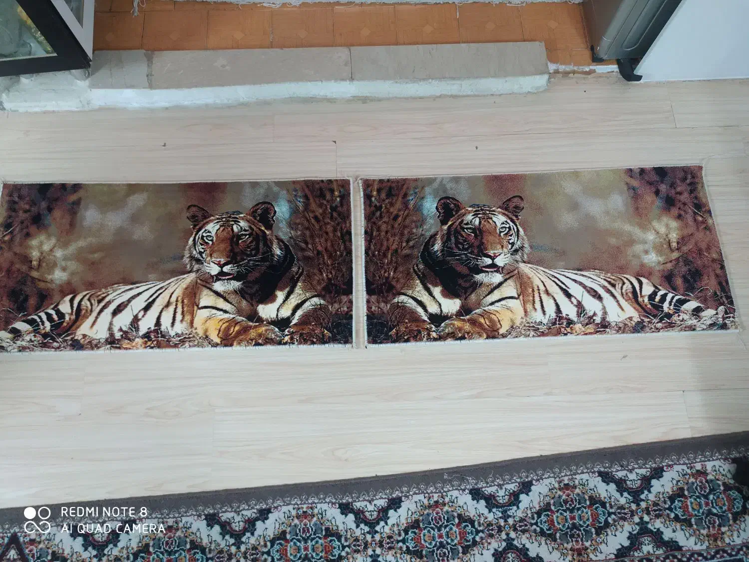 قایچه|فرش|تهران, چهارصد دستگاه|دیوار