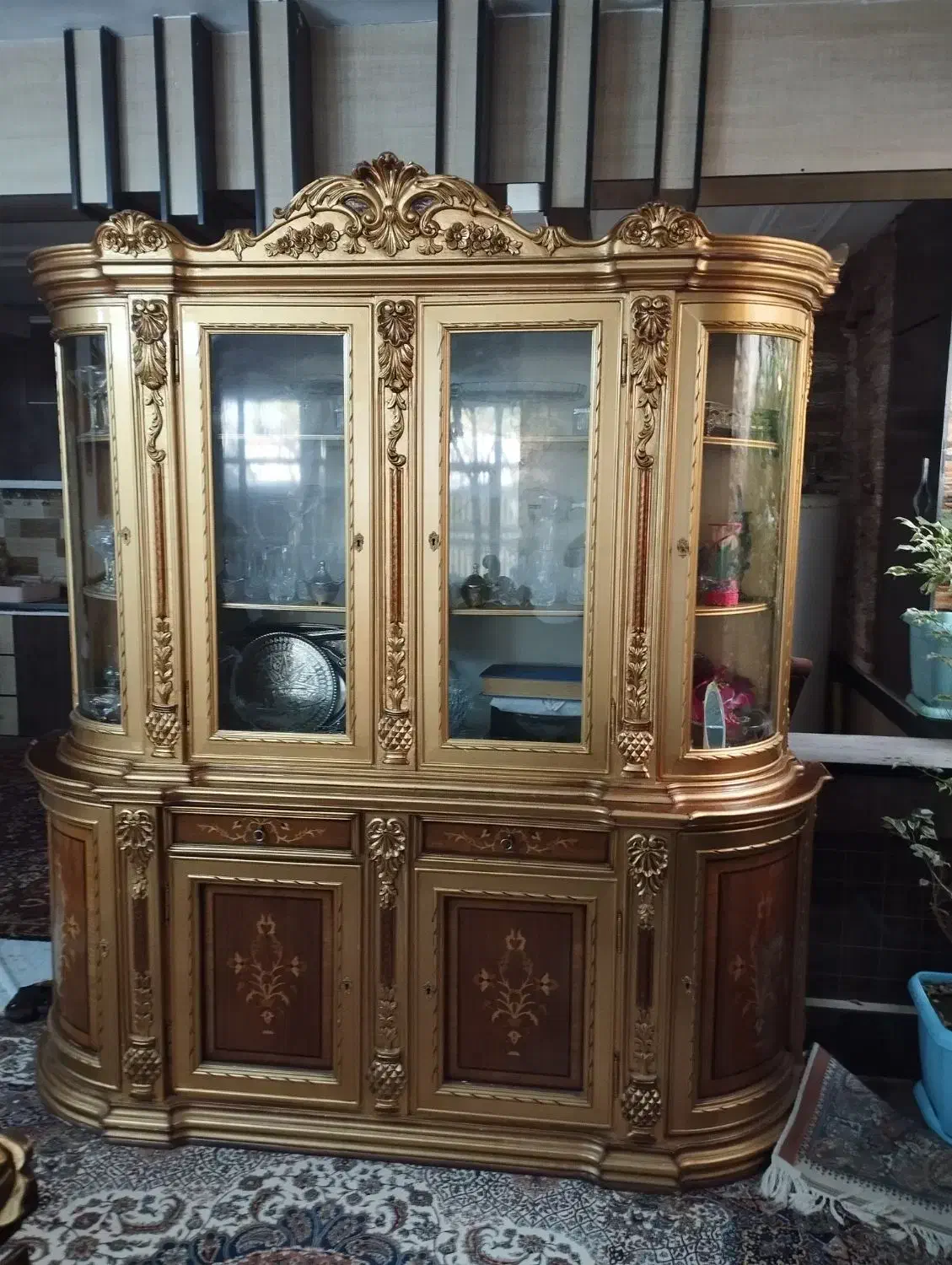 بوفه سلطنتی|بوفه، ویترین، کنسول|رزن, |دیوار