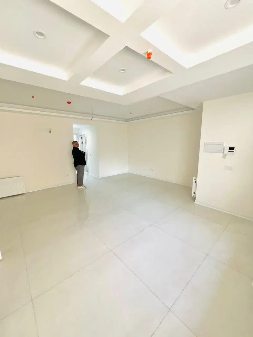 ۷۵ متر کلید نخورده ۱۰ واحدی فردوس غرب