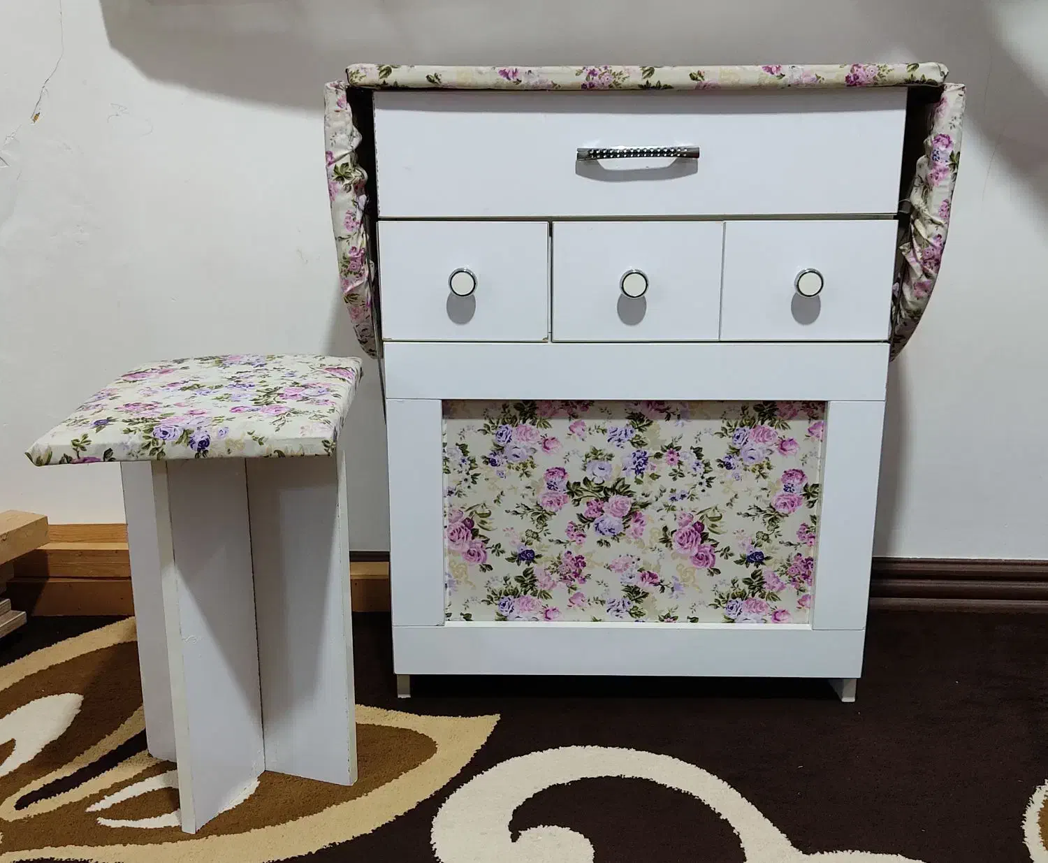 میز اتو|اتو و لوازم اتو|گنبد کاووس, |دیوار