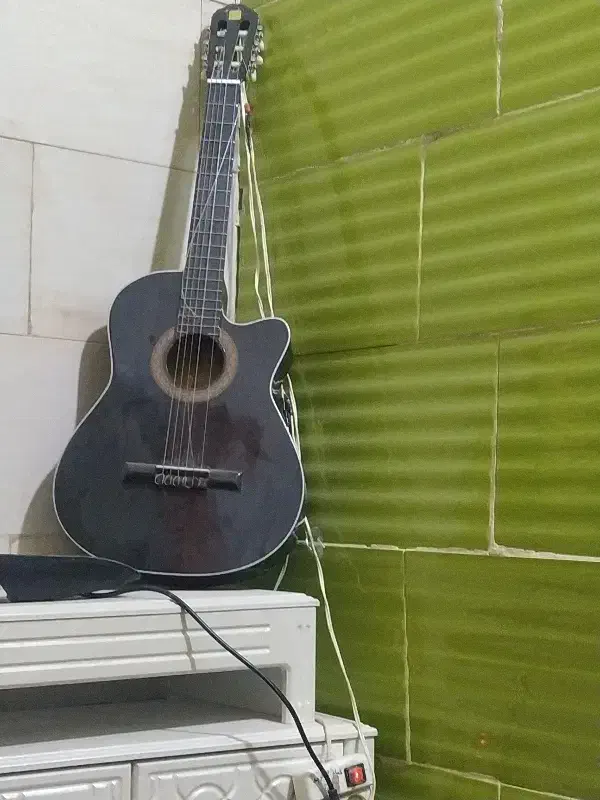 گیتار دیاموند|گیتار، بیس، امپلیفایر|مشهد, جاهد شهر|دیوار