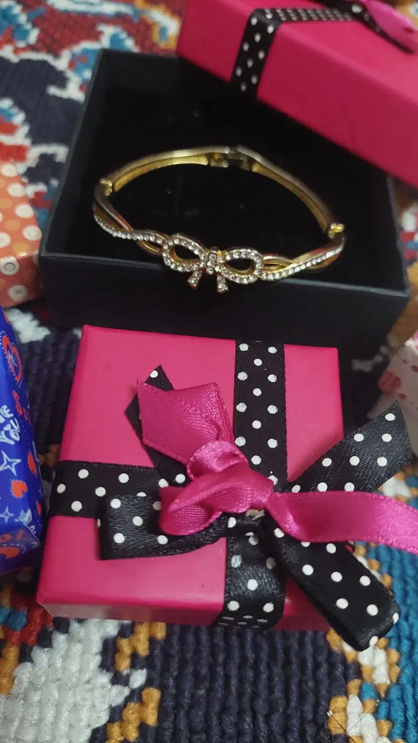 دستبند و انگشتر|جواهرات|قم, یزدان‌شهر|دیوار