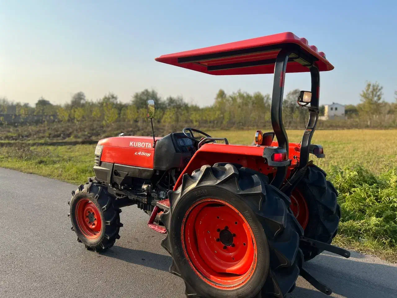 تراکتور کوبوتا چهارسلیندر|خودرو سنگین|صومعه‌سرا, |دیوار