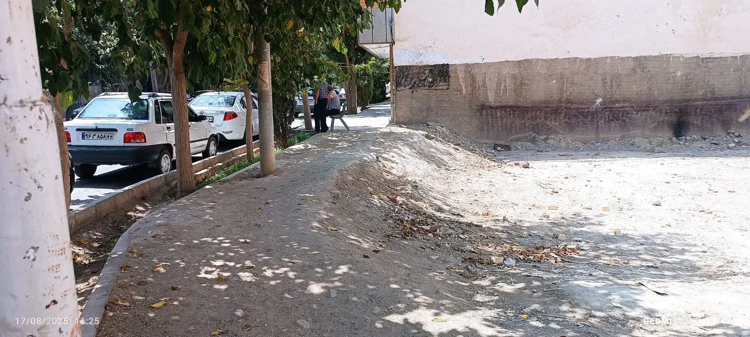 فروش زمین تجاری دو نبش ۱۹۷ متری خیابان جی.لاله|فروش زمین و ملک کلنگی|اصفهان, ابر|دیوار