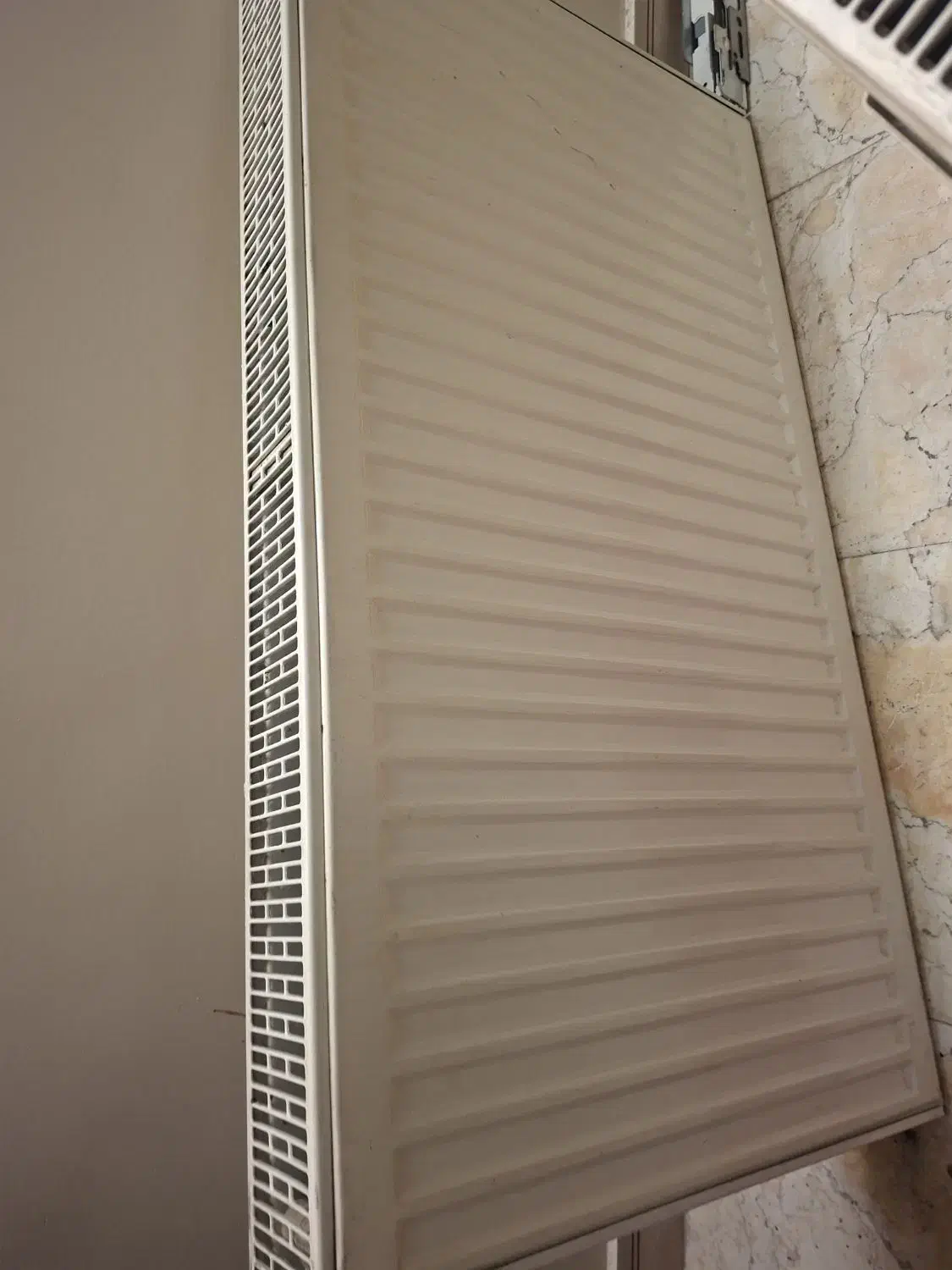 دوعدد رادیاتور سالم و یک رادیاتور سوراخ|آبگرمکن، پکیج، شوفاژ|تهران, نیروی هوایی (پیروزی)|دیوار