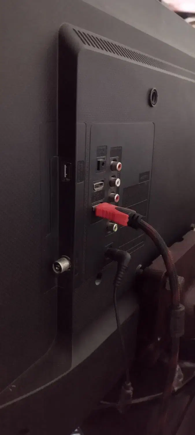 تلویزیون سامسونگ 32اینچ ال ای دی درحد صفر|تلویزیون و پروژکتور|ارومیه, |دیوار