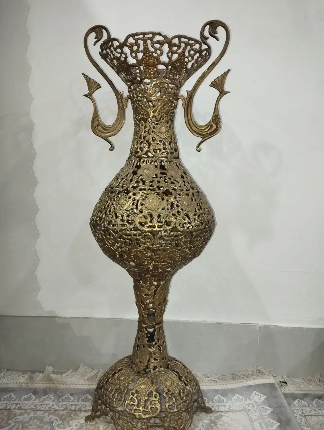 گلدون|گل و گیاه طبیعی|خرم‌آباد, |دیوار