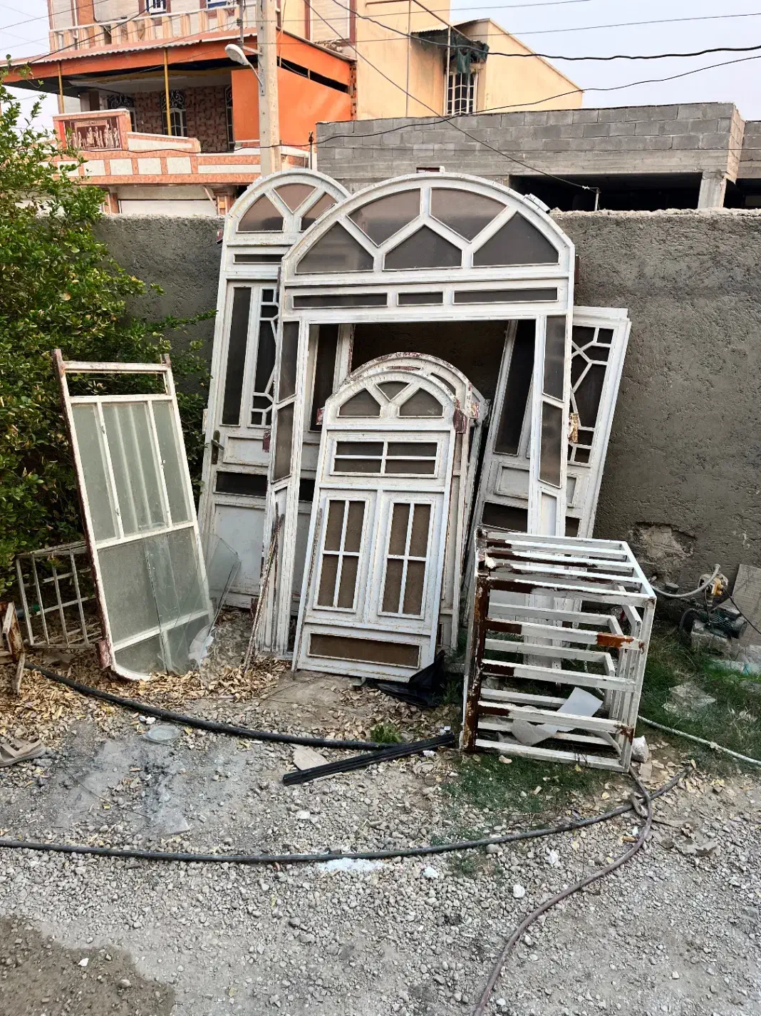 درب و پنجره دست دو|مصالح و تجهیزات ساختمان|بندر دیر, |دیوار