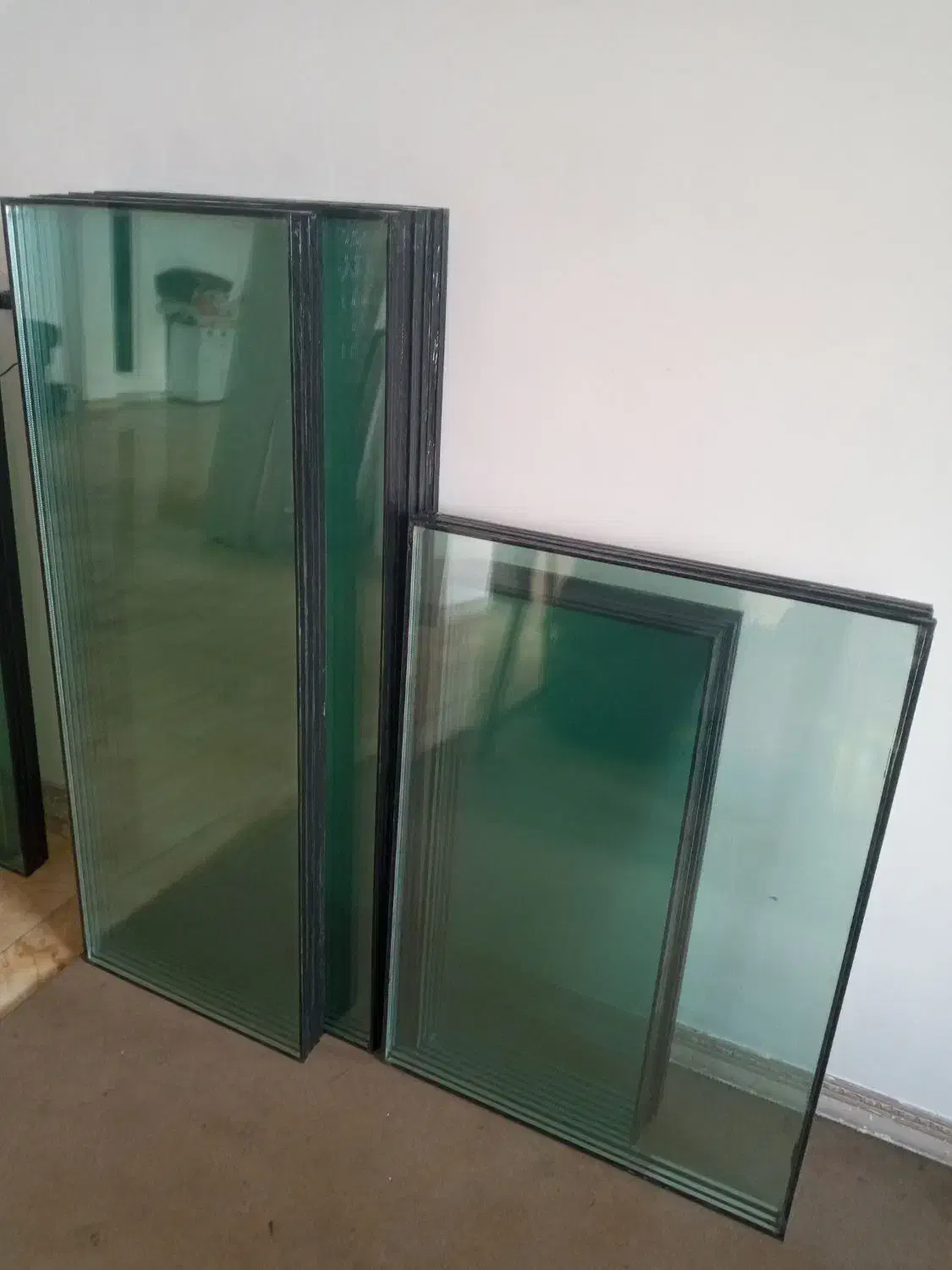 شیشه بری ساده و دوجداره|خدمات پیشه و مهارت|تالش, هشتپر|دیوار