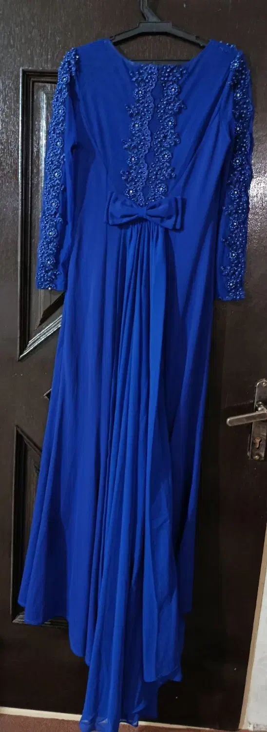 لباس مجلسی|لباس|قدس, شهرقدس|دیوار