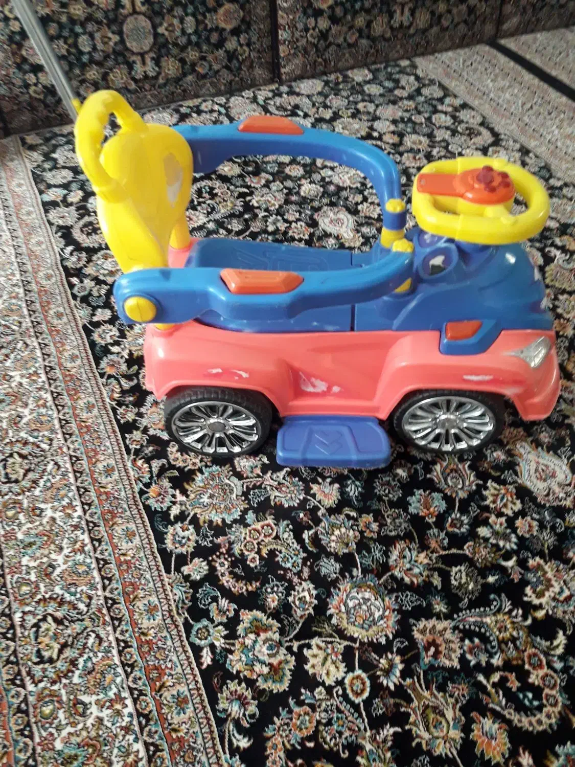 ماشین بچگانه|اسباب‌بازی بچه|مریوان, |دیوار